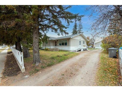 4528 49 Street, Lloydminster, SK - Outdoor With Deck Patio Veranda