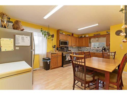 4528 49 Street, Lloydminster, SK - Indoor Photo Showing Dining Room