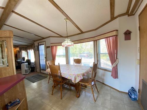 4812 50 Avenue, Mclaughlin, AB - Indoor Photo Showing Dining Room