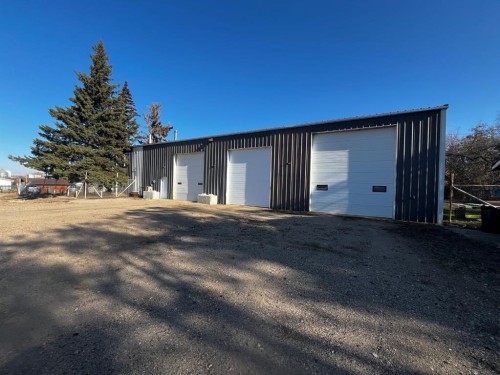 5013 Smith, Fabyan, AB 
