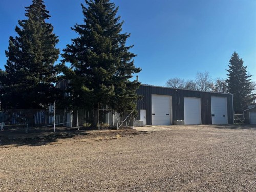 5013 Smith, Fabyan, AB 