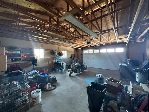 4803 47 Street, Hardisty, AB - Indoor Photo Showing Garage