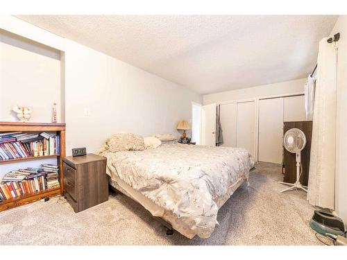 5715 51 Street, Lloydminster, AB - Indoor Photo Showing Bedroom