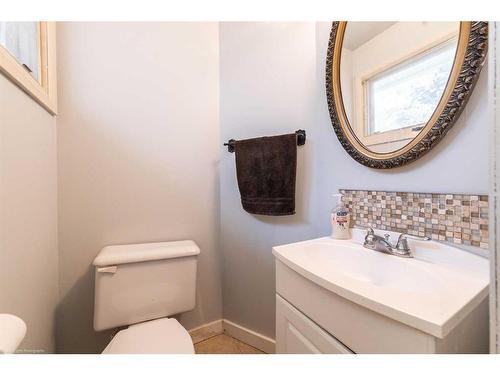 5715 51 Street, Lloydminster, AB - Indoor Photo Showing Bathroom