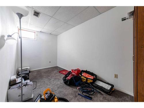 5715 51 Street, Lloydminster, AB - Indoor Photo Showing Other Room