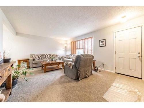 5715 51 Street, Lloydminster, AB - Indoor Photo Showing Living Room