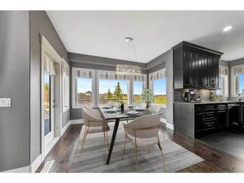 1807 59A Avenue, Lloydminster, AB - Indoor Photo Showing Dining Room