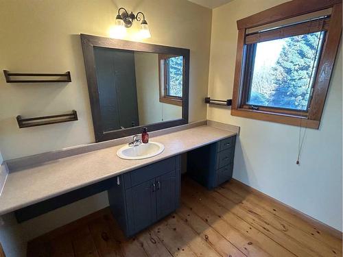 64004 Township Road 510A, Vermilion, AB - Indoor Photo Showing Bathroom