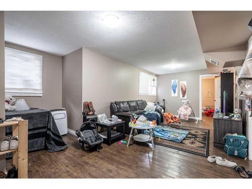 5123 50 Street, Lloydminster, AB - Indoor