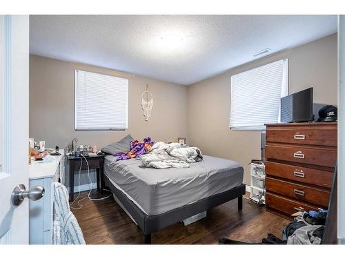 5123 50 Street, Lloydminster, AB - Indoor Photo Showing Bedroom