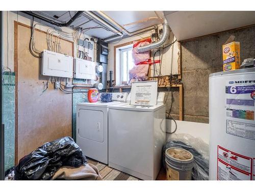 5123 50 Street, Lloydminster, AB - Indoor Photo Showing Laundry Room