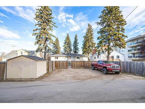 5123 50 Street, Lloydminster, AB - Outdoor