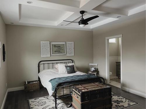 818 29 Street, Wainwright, AB - Indoor Photo Showing Bedroom