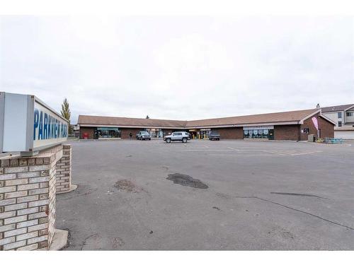 5601 31 Street, Lloydminster, AB 