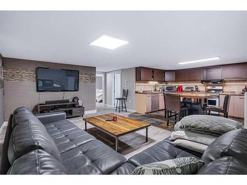 Rr23, Rural Vermilion River, County Of, AB - Indoor Photo Showing Living Room