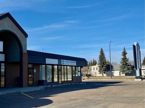 2A-5405 44 Street, Lloydminster, AB 