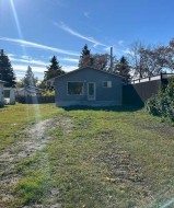 733 9 Avenue  Wainwright, AB T9W 1H7