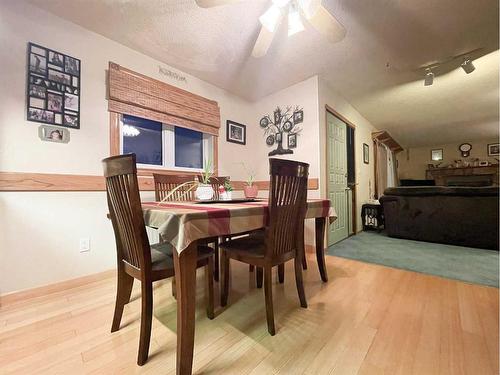 5123 55 Avenue, Edgerton, AB - Indoor Photo Showing Dining Room