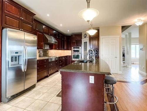 445066 Rng Rd 44, Rural Wainwright No. 61, M.D. Of, AB - Indoor Photo Showing Kitchen With Stainless Steel Kitchen