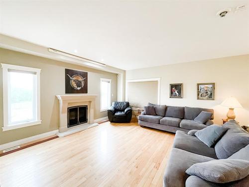 445066 Rng Rd 44, Rural Wainwright No. 61, M.D. Of, AB - Indoor Photo Showing Living Room With Fireplace