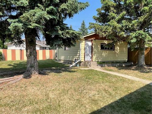 722 5 Avenue, Wainwright, AB - Outdoor