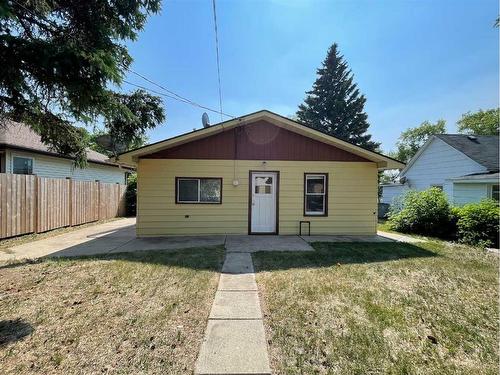 722 5 Avenue, Wainwright, AB - Outdoor