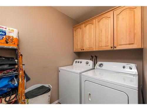 107-4727 20 Street, Lloydminster, SK - Indoor Photo Showing Laundry Room