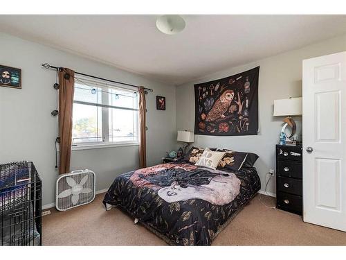 107-4727 20 Street, Lloydminster, SK - Indoor Photo Showing Bedroom