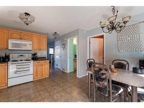 107-4727 20 Street, Lloydminster, SK - Indoor Photo Showing Kitchen