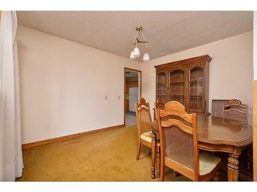 5606 50 Street, Lloydminster, AB - Indoor Photo Showing Dining Room