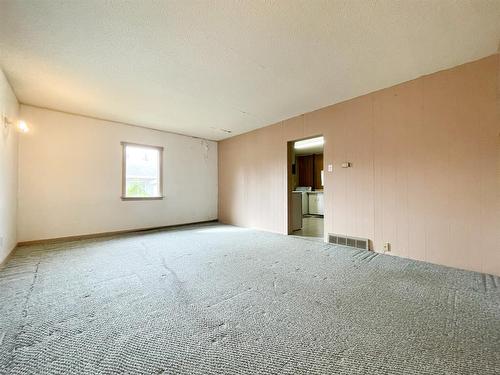 1037 8 Avenue, Wainwright, AB - Indoor Photo Showing Other Room