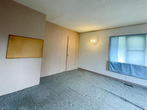 1037 8 Avenue, Wainwright, AB - Indoor Photo Showing Other Room