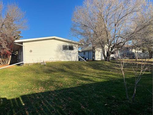 19 3 Avenue West, Marshall, SK - Outdoor