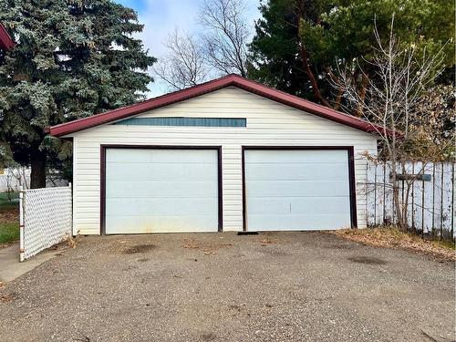 1014 17 Avenue, Wainwright, AB - Outdoor With Exterior