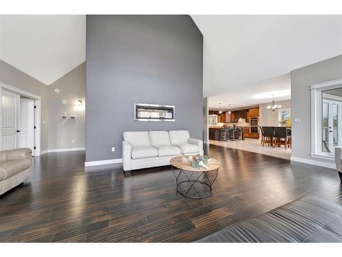 484046 Rr 20, Rural Vermilion River, County Of, AB - Indoor Photo Showing Living Room