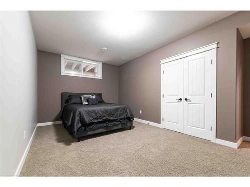 484046 Rr 20, Rural Vermilion River, County Of, AB - Indoor Photo Showing Bedroom