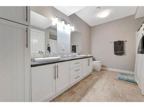 484046 Rr 20, Rural Vermilion River, County Of, AB - Indoor Photo Showing Bathroom