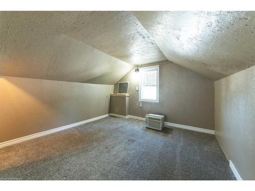 211 2 Avenue North, Marwayne, AB - Indoor Photo Showing Other Room