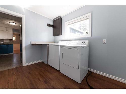 211 2 Avenue North, Marwayne, AB - Indoor Photo Showing Laundry Room