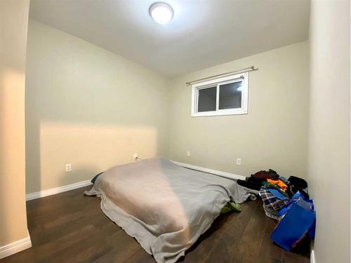 601 5Th Street South, Marwayne, AB - Indoor Photo Showing Bedroom