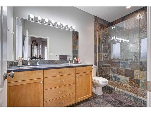 2015 63 Avenue, Lloydminster, AB - Indoor Photo Showing Bathroom