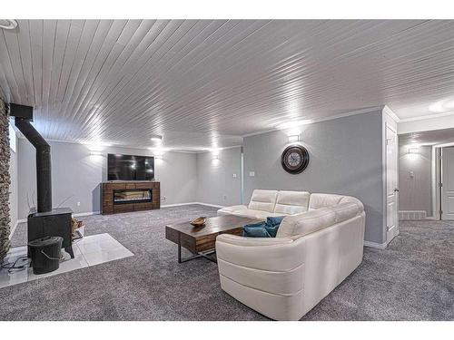 2015 63 Avenue, Lloydminster, AB - Indoor Photo Showing Bedroom