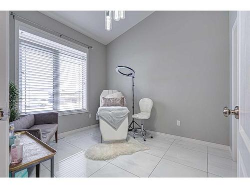 2015 63 Avenue, Lloydminster, AB - Indoor Photo Showing Kitchen With Upgraded Kitchen