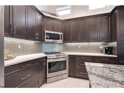 2015 63 Avenue, Lloydminster, AB - Indoor Photo Showing Kitchen With Upgraded Kitchen