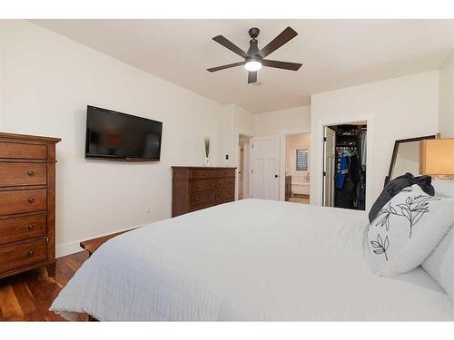 1605 53A Avenue Close, Lloydminster, AB - Indoor Photo Showing Bedroom