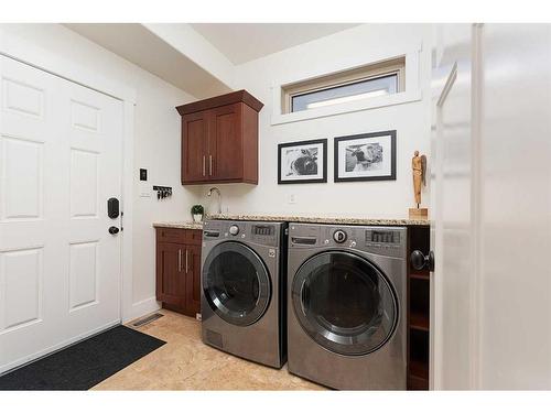 1605 53A Avenue Close, Lloydminster, AB - Indoor Photo Showing Laundry Room