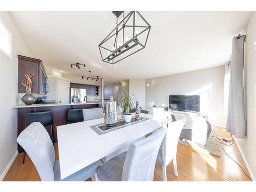 5304 51 Street, Blackfoot, AB - Indoor Photo Showing Dining Room