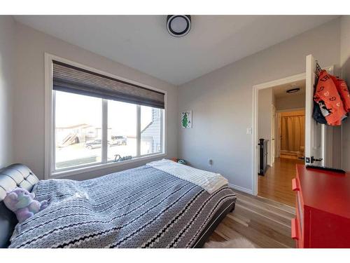 5304 51 Street, Blackfoot, AB - Indoor Photo Showing Bedroom