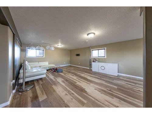 5304 51 Street, Blackfoot, AB - Indoor Photo Showing Other Room