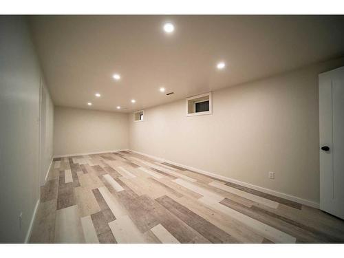 4604 49 Avenue, Czar, AB - Indoor